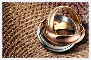 ׿ܲ�鱦��һ�������ھ�Ӫ��ʱ�н�����ϵ�ĸ߶��鱦��ҵ����Ʒ�漰����ʯ�����顢��觡�18K�𡢺�����ʯ��������Ʒ�����ۡ�׿ܲ�鱦�Խ����г�������ʼ�������ʵ�Ʒ�ʣ����������ķ��Ӯ�����ڶ����ѵ�֧�֡�